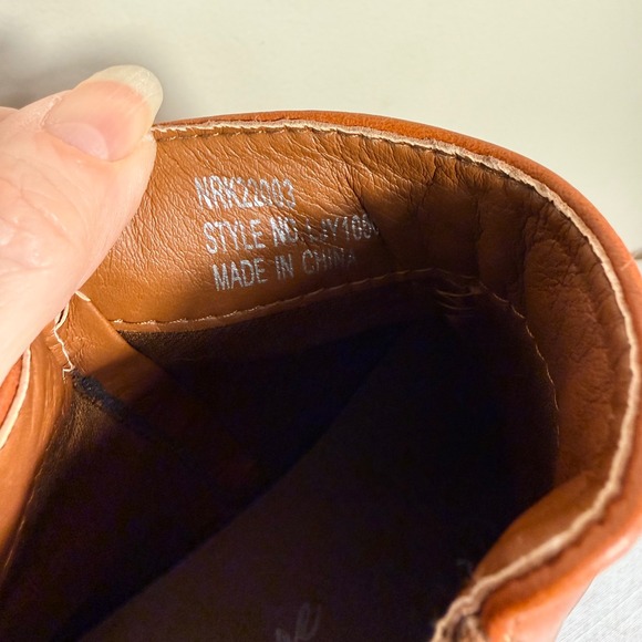 Vepose 9 Saddle Brown Chelsea Ankle Boots Side Zip Booties Boho Equestrian - Picture 7 of 8